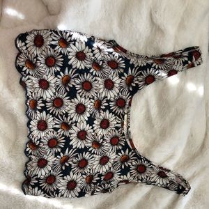 Cropped floral blouse